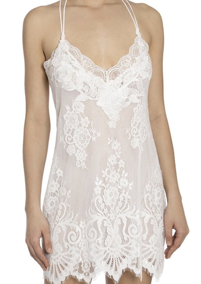 This In Bloom Chemise is super comfortable and elegant! The detailed lace adds an elegant flare to this beautiful chemise! 